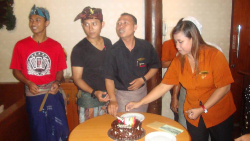 Birth Day Staff, bali indian restaurant, indian food restaurant in bali